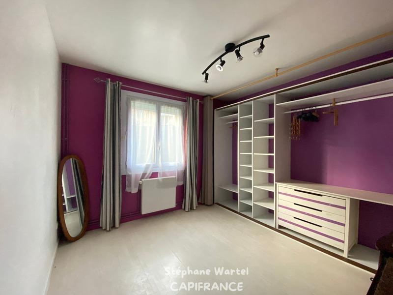 Maison - 181 m² - 9 pièces