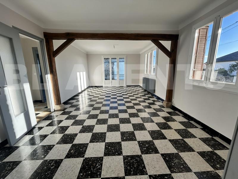 Maison traditionnelle - 110 m² - 4 pièces