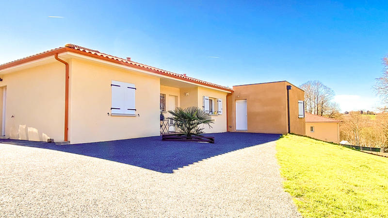 Maison - 137 m² - 6 pièces