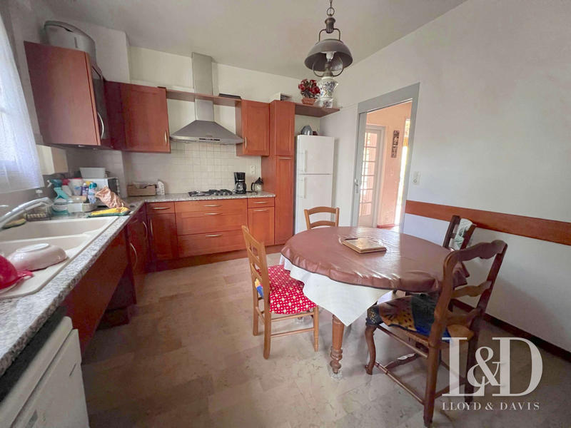 Maison - 390 m² - 10 pièces