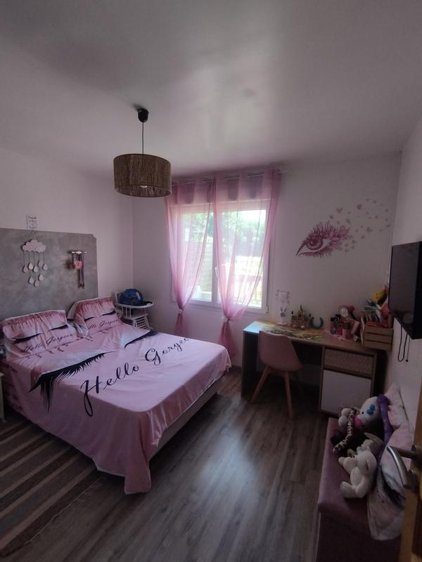 Villa - 90 m² - 4 pièces