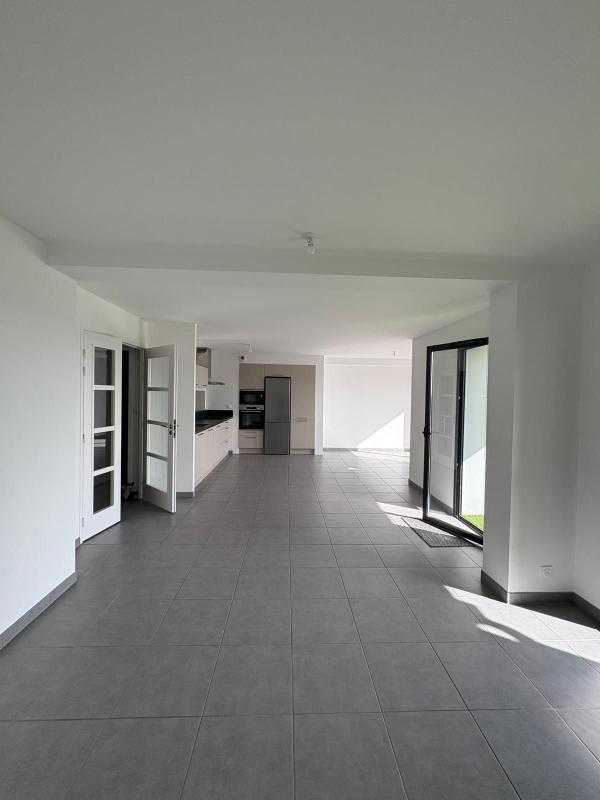 Appartement - 111 m² - 4 pièces