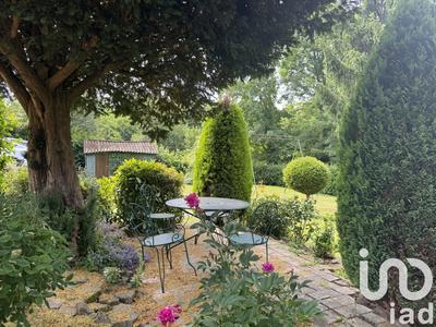 Maison - 210 m² - 7 pièces