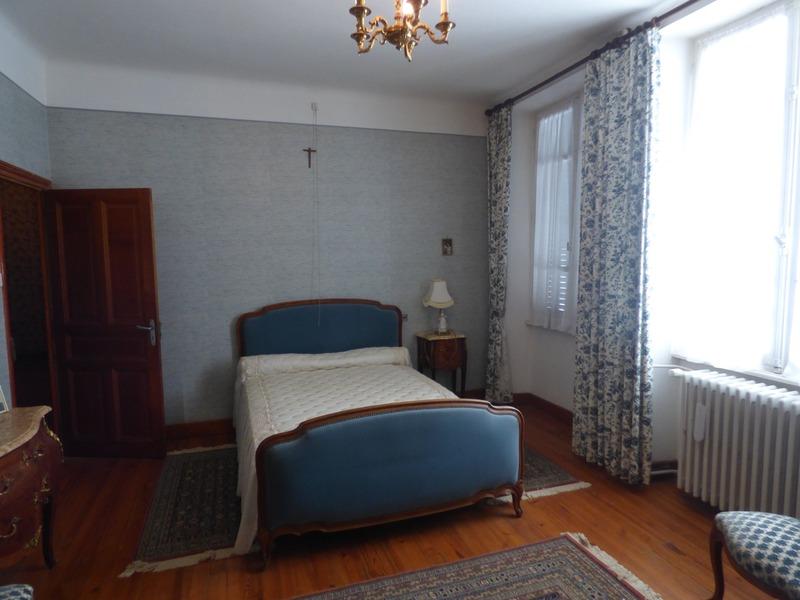 Corps de ferme - 240 m² - 7 pièces