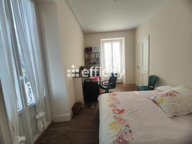 Appartement - 121 m² - 4 pièces