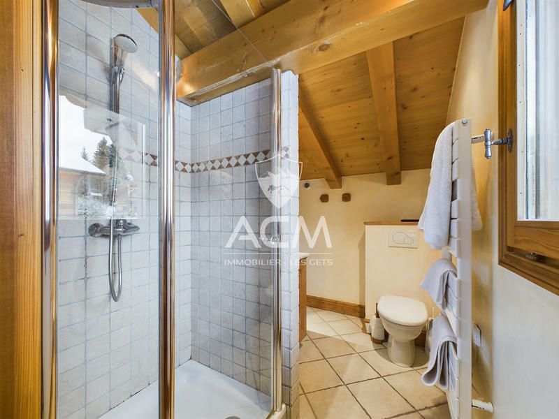 Châlet - 177 m² - 6 pièces