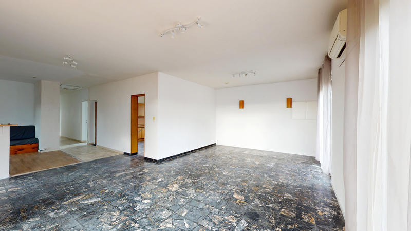 Appartement - 140 m² - 6 pièces