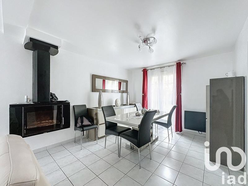 Maison - 105 m² - 6 pièces