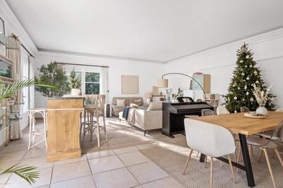 Maison - 467 m² - 10 pièces