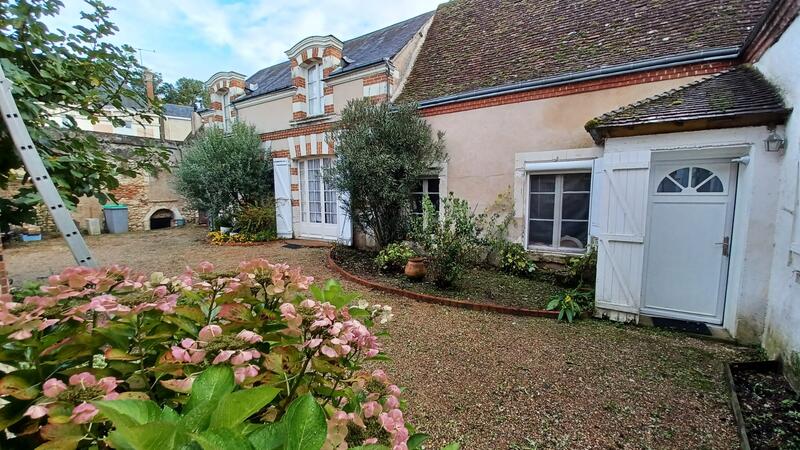 Maison ancienne - 223 m² - 8 pièces