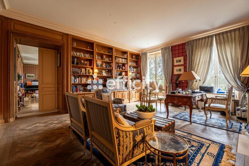 Château - 481 m² - 12 pièces