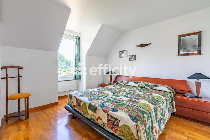 Maison - 136 m² - 6 pièces