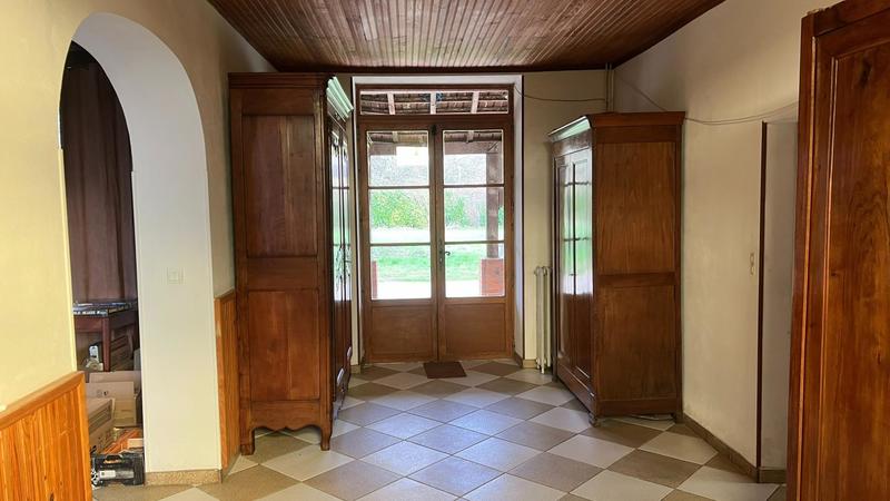 Maison - 230 m² - 9 pièces