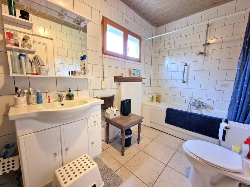 Maison - 196 m² - 8 pièces