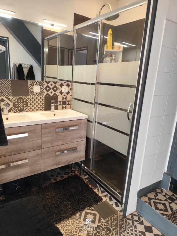 Maison - 287 m² - 10 pièces