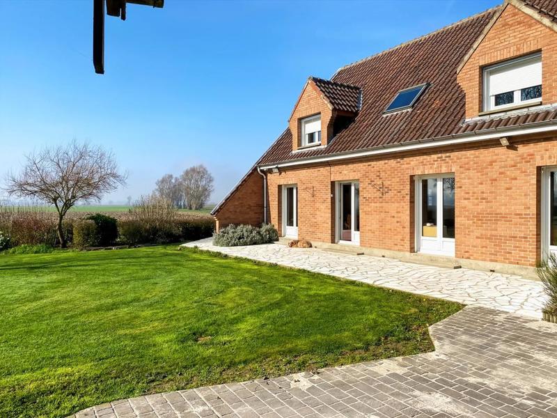 Maison - 206 m² - 5 pièces