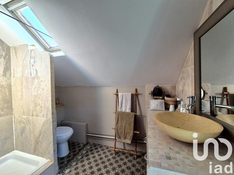 Maison - 265 m² - 10 pièces