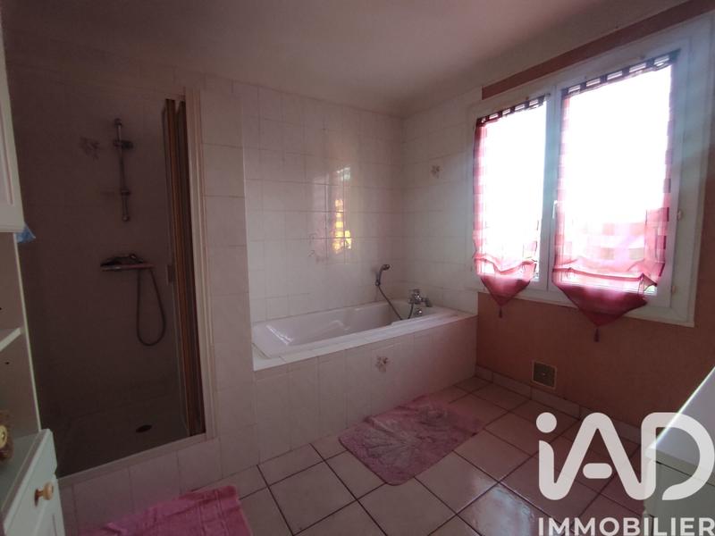 Maison - 102 m² - 4 pièces