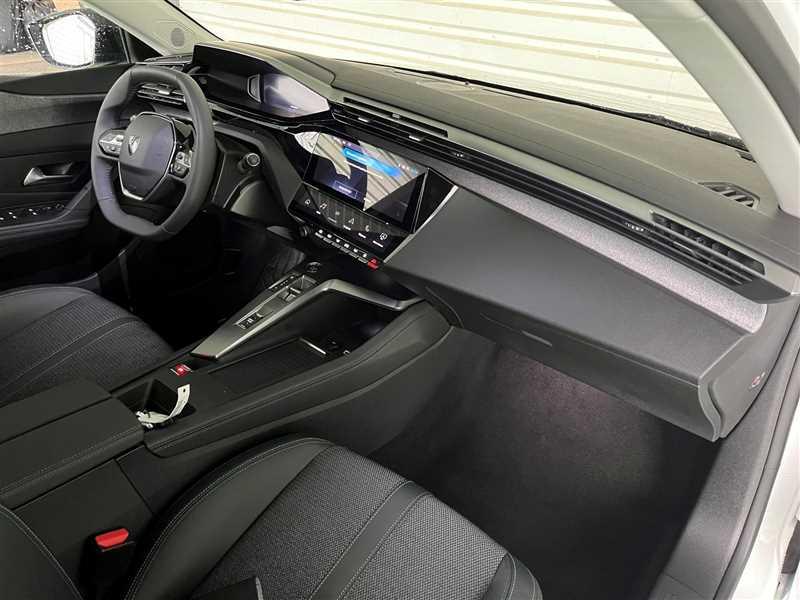 Peugeot 308 1.5 BlueHDi 130ch Eat8 Allure Pack