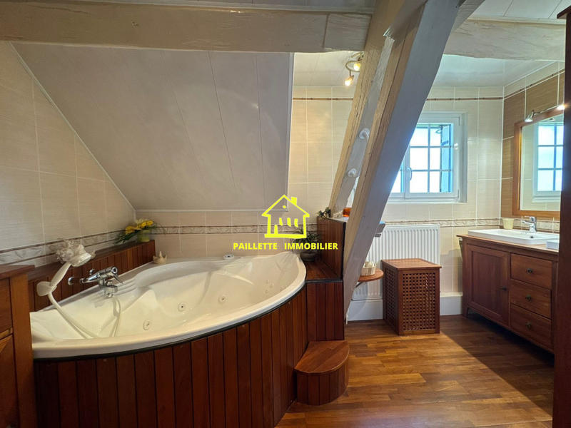 Maison - 187 m² - 6 pièces