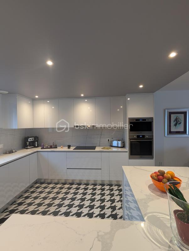 Maison - 107 m² - 4 pièces