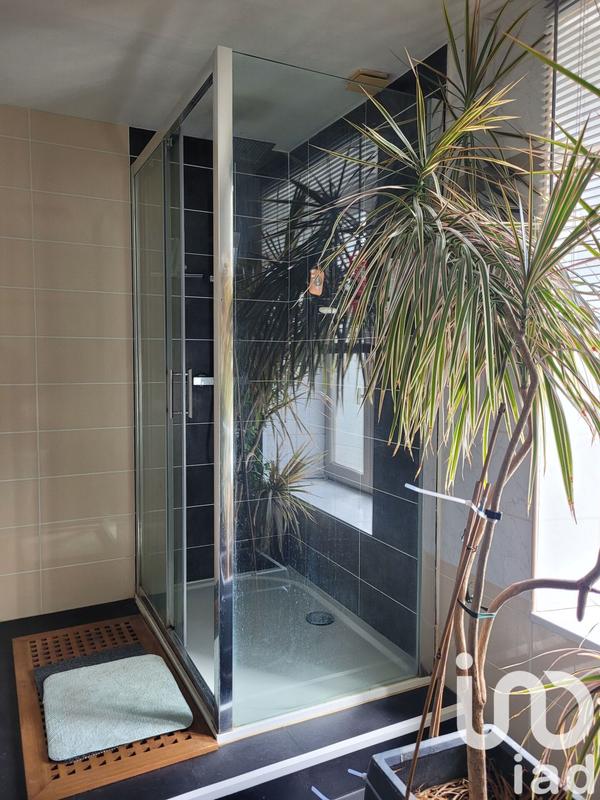 Maison - 185 m² - 6 pièces