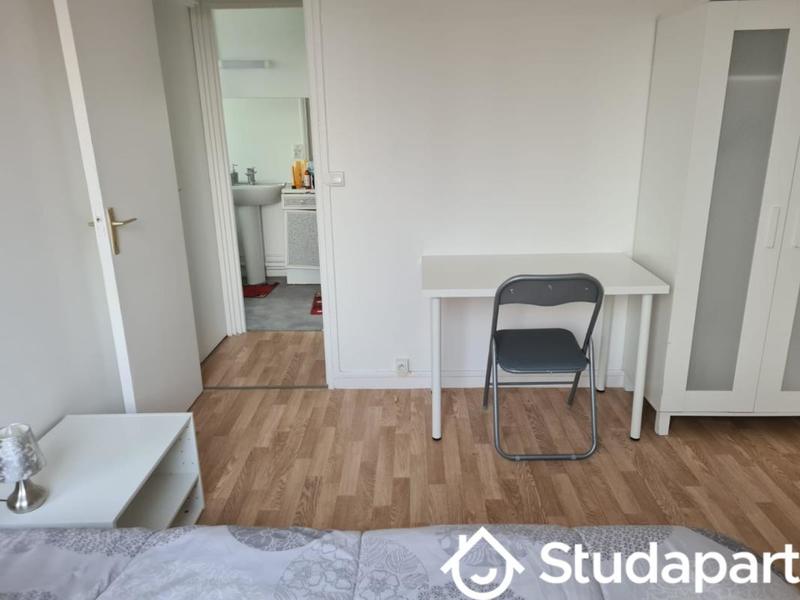 Chambre - 12 m² - 1 pièce