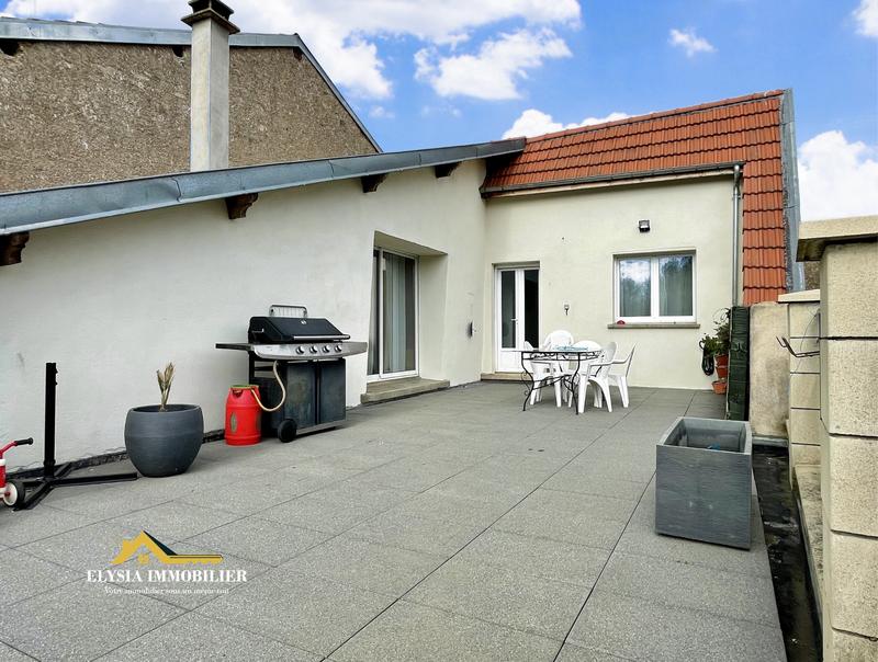 Maison - 138 m² - 5 pièces