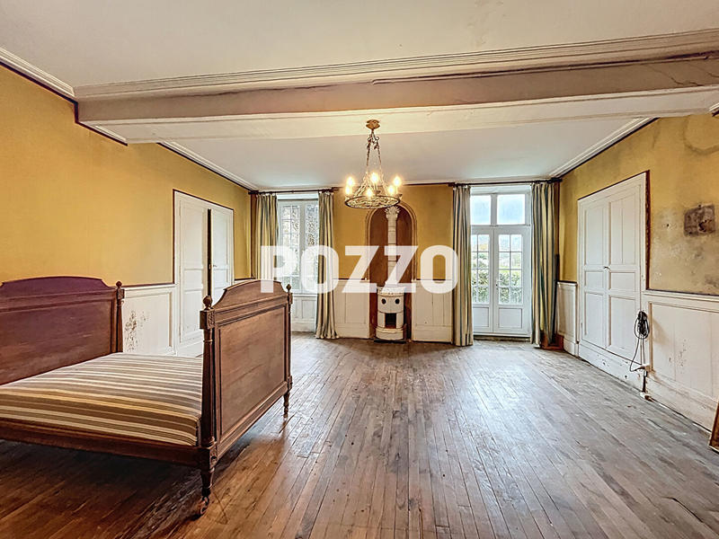 Maison - 510 m² - 14 pièces