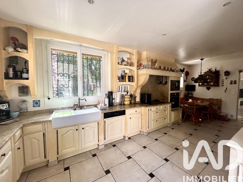 Appartement - 260 m² - 8 pièces