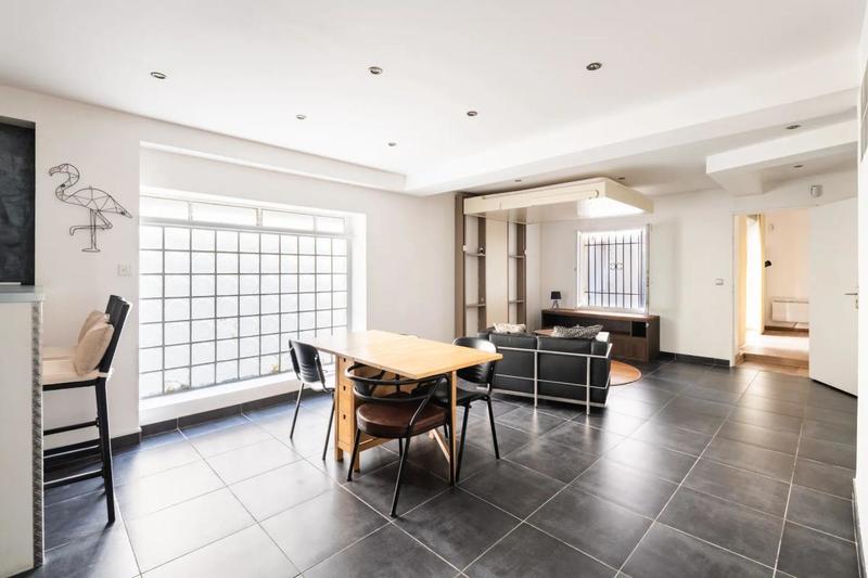 Appartement - 64 m² - 2 pièces