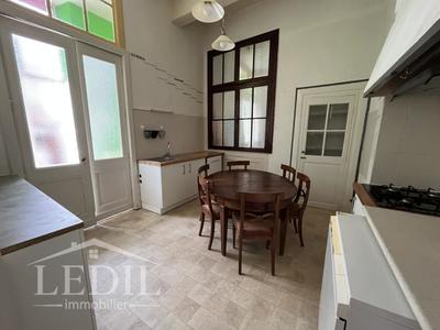 Appartement - 138 m² - 4 pièces