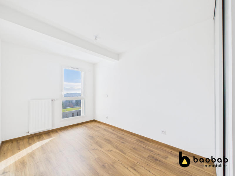 Appartement - 94 m² - 4 pièces