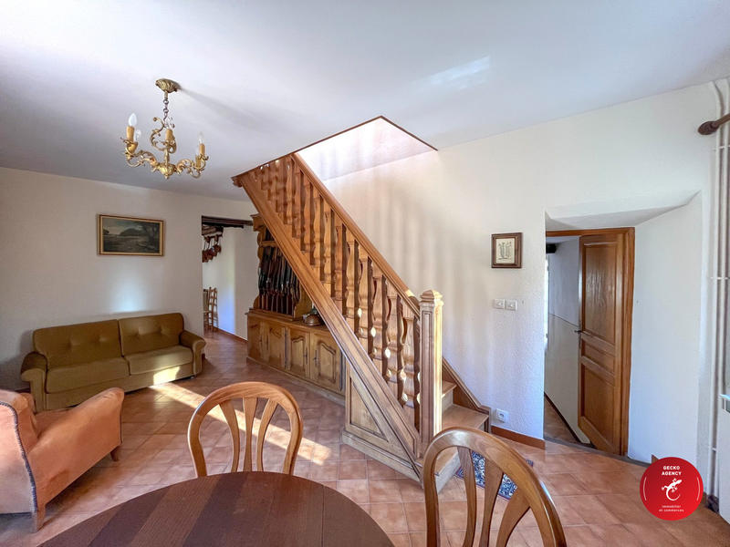 Maison - 125 m² - 8 pièces