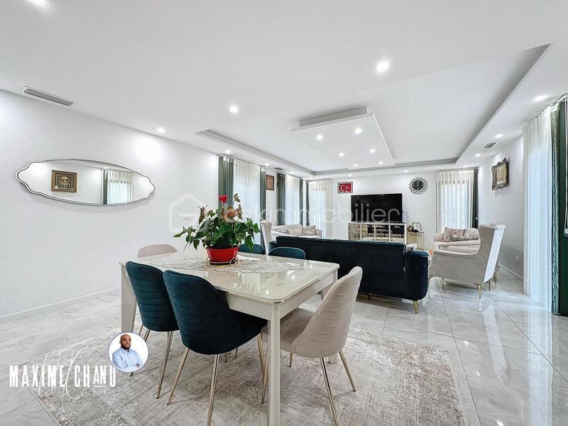 Maison - 190 m² - 6 pièces