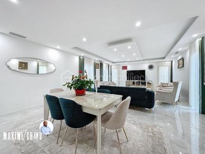 Maison - 190 m² - 6 pièces