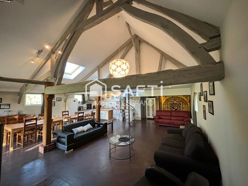 Maison - 360 m² - 15 pièces