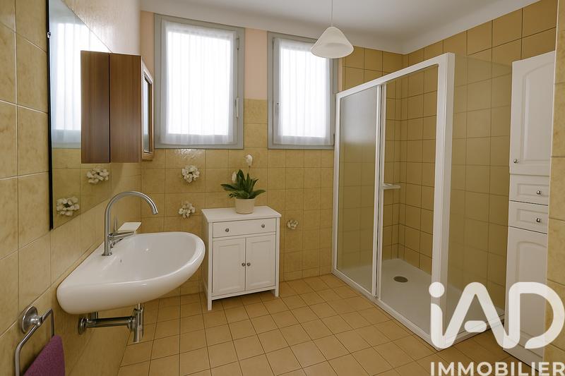 Maison - 110 m² - 4 pièces