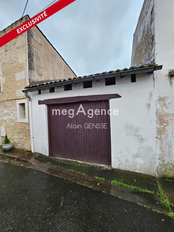 Maison traditionnelle - 88 m² - 4 pièces