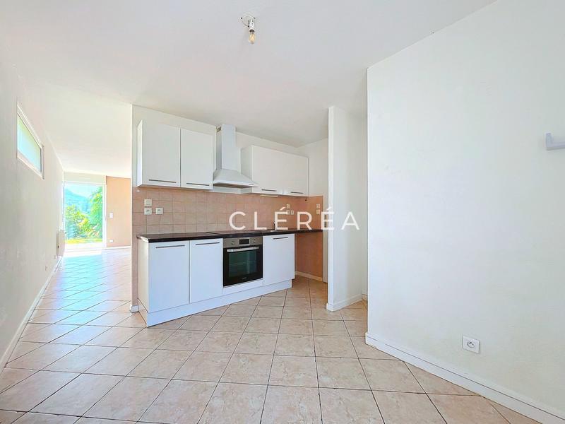 Maison - 98 m² - 4 pièces