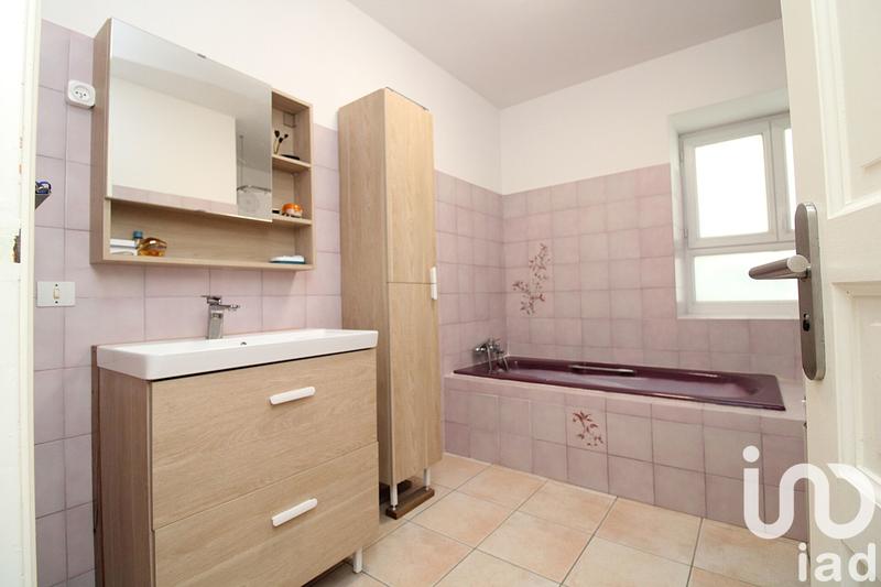 Maison - 137 m² - 6 pièces