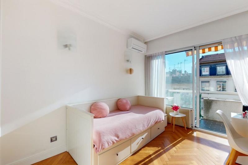 Appartement - 130 m² - 5 pièces