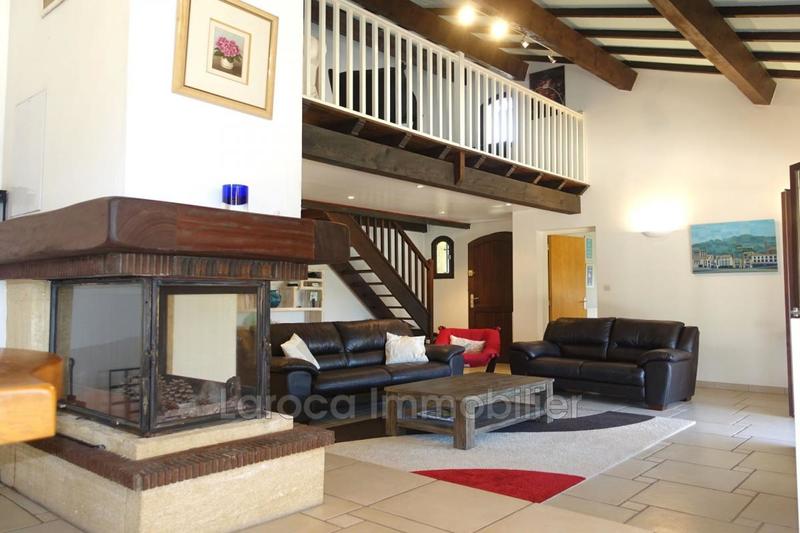 Villa - 167 m² - 6 pièces