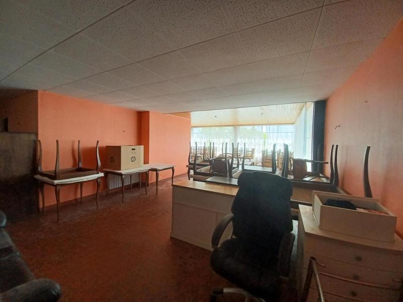 Maison - 550 m² - 20 pièces