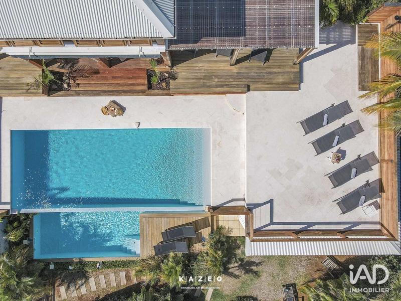 Maison - 200 m² - 7 pièces