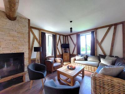 Maison - 150 m² - 5 pièces