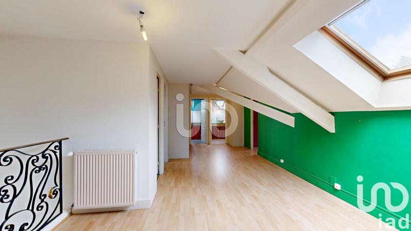 Maison - 280 m² - 8 pièces