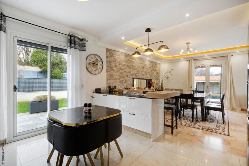 Maison - 188 m² - 6 pièces