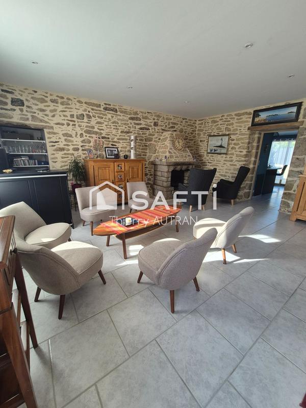 Maison - 216 m² - 9 pièces