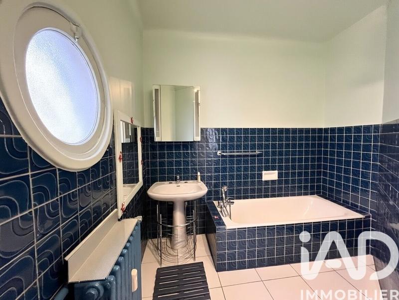 Appartement - 90 m² - 3 pièces